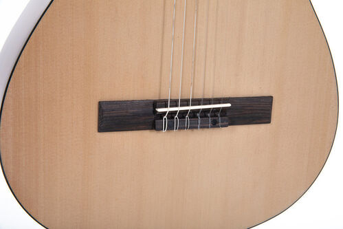 Guitarra clsica BasicPlus 4/4 natural