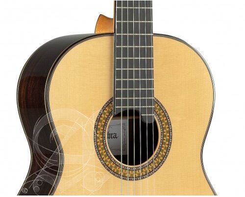 Guitarra Clásica Alhambra 11 P