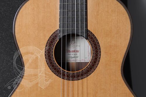 Guitarra Clsica Alhambra 7 P Classic