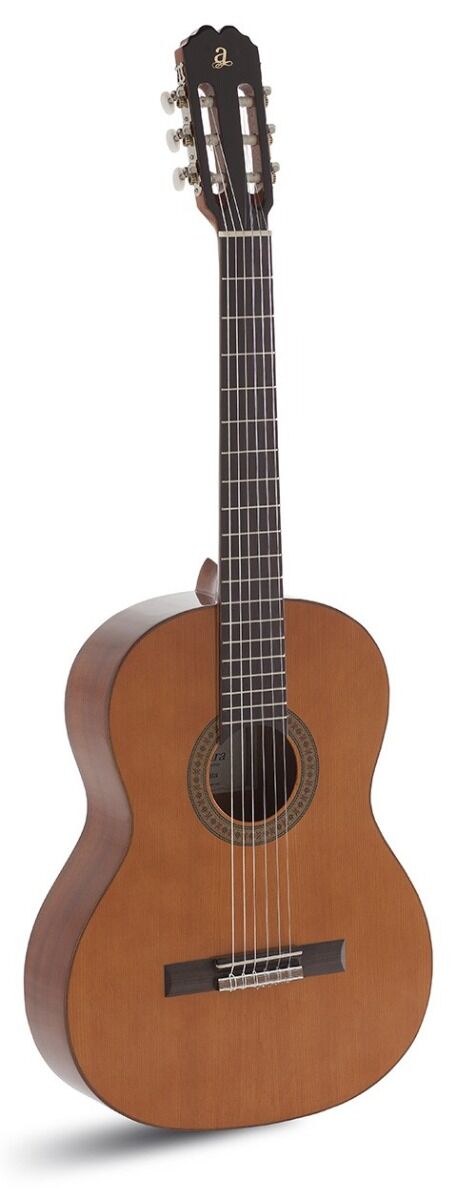 Guitarra Clásica Admira Juanita 3/4 Serie Estudio