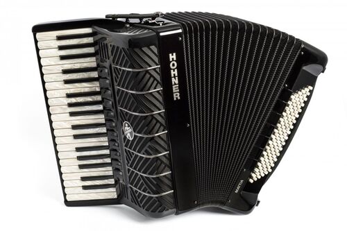 Hohner Acordeon de Piano Cromatico Mattia Iv 96 Bk Color Gun Black Teclas Perladas