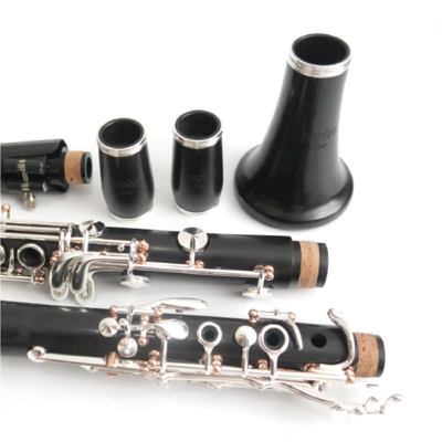 Clarinete Sib Boehm Star Granadillo 17 LLaves Plateadas y Pilares Oro Rosa