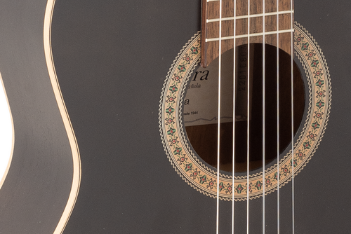 Guitarra Clásica Admira Luna 3/4 Serie Estudio