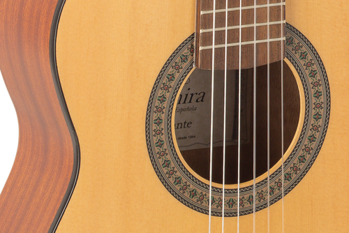 Guitarra Admira Infante Estudio