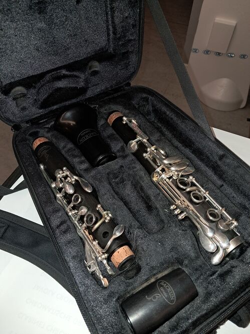 Clarinete Backun Beta Reacondicionado 17 Llaves Plateadas Madera Granadilla Sib